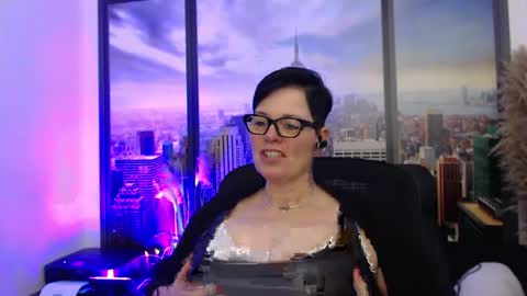 Snapshot of mollysun chatting on February 13, 6:15 pm MollySun Nina Randmann online show from February 13, 6:15 pm