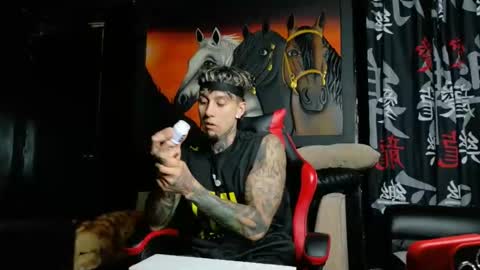 Molotov online show from October 22, 3:21 am