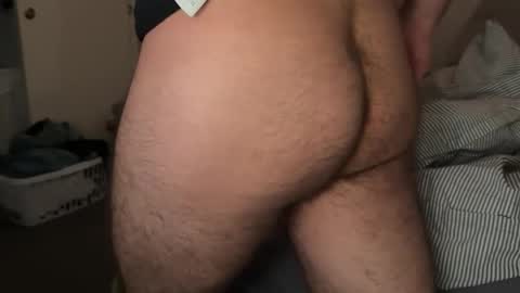 molten_escargot online show from December 27, 4:47 am