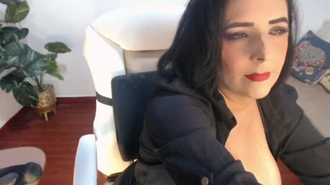 Sara online show from May 25, 12:39 am