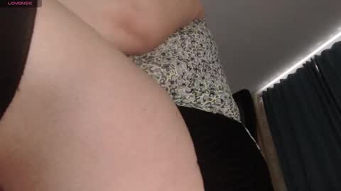 Daphne  online show from November 20, 9:23 pm