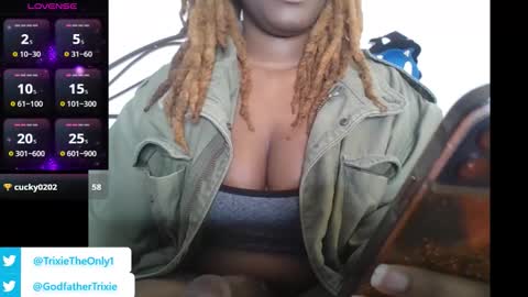 Mommy Trixie online show from December 23, 12:17 am