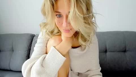 Mona online show from October 23, 6:59 am