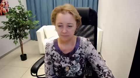 Mona online show from June 3, 11:02 am