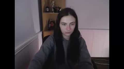 monakali online show from October 27, 7:30 am