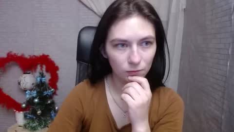 monakali online show from January 15, 7:15 am