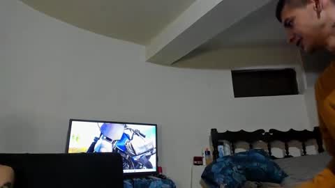 nicolas online show from December 6, 10:13 pm