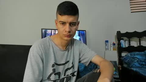 nicolas online show from December 8, 7:43 pm