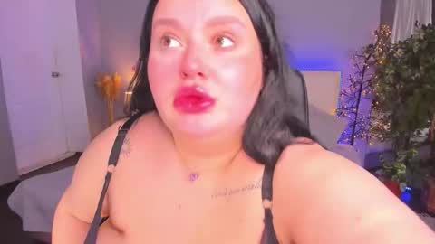 Monica online show from February 10, 1:36 pm