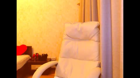 monica online show from February 15, 4:01 pm