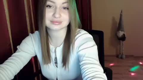 monica_211 online show from February 8, 8:21 pm