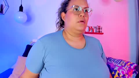aleja      independent model       online show from January 17, 12:42 am