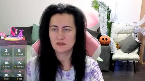 Monica online show from October 21, 9:47 am