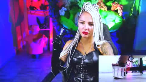 Monika online show from September 12, 1:35 pm