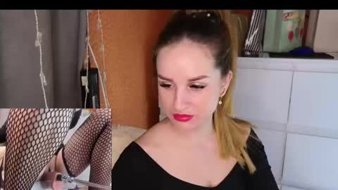 Monica Teddy online show from January 26, 10:35 pm
