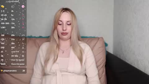 Monika online show from October 14, 1:36 pm