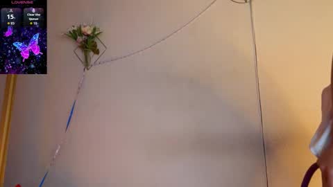 Snapshot of monikate_ chatting on September 17, 9:02 am Himy name Kateim pvt model with hairy pussy online show from September 17, 9:02 am