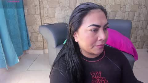 monikk__harrison online show from February 10, 12:08 pm