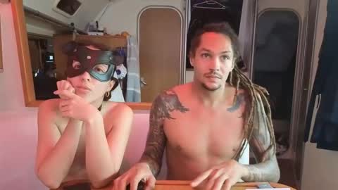 Monk and Mia online show from December 18, 5:47 am