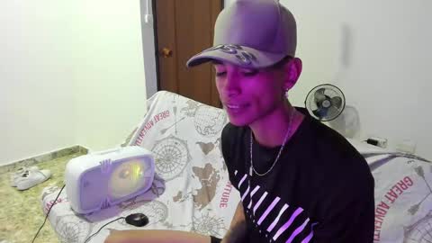 monkeyd_66 online show from January 10, 10:17 am