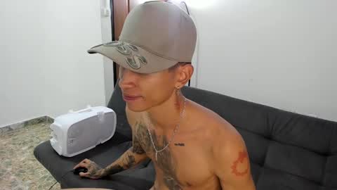 monkeyd_66 online show from January 12, 2:41 pm