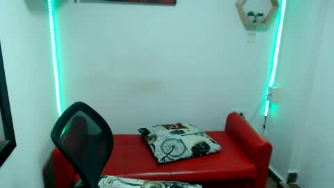 monserrat_diva online show from March 30, 7:58 pm