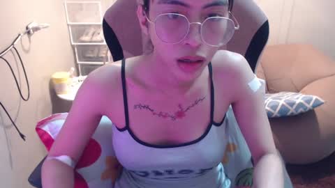 Snapshot of monstercockselfsuck chatting on February 22, 1:57 pm ELYSE A SIMPLE GIRL online show from February 22, 1:57 pm