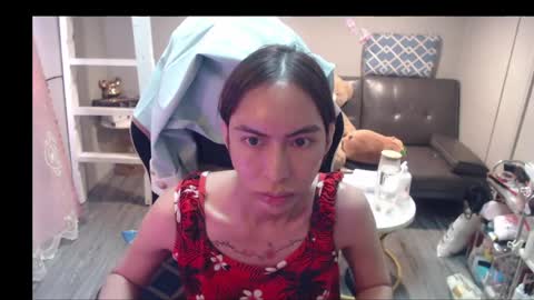 ELYSE A SIMPLE GIRL online show from May 28, 9:29 am