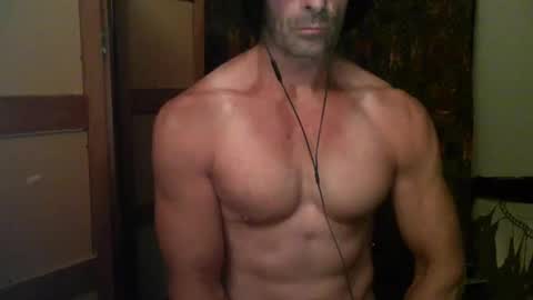 Snapshot of monsterdildos chatting on December 30, 1:58 pm monsterdildos online show from December 30, 1:58 pm