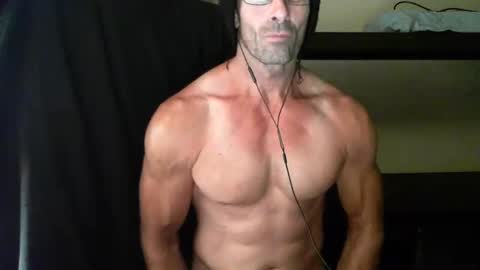 Snapshot of monsterdildos chatting on February 1, 12:15 pm monsterdildos online show from February 1, 12:15 pm