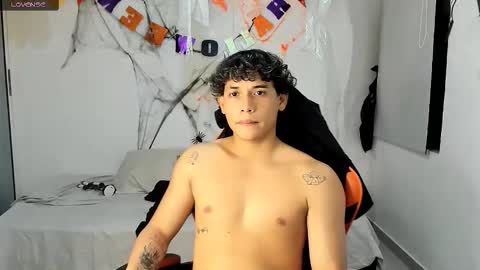 montes_juan online show from October 21, 1:33 am