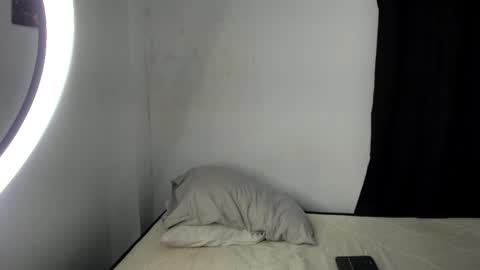 montes_juan online show from September 11, 7:48 pm