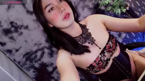 Snapshot of montrous_princessx chatting on February 25, 11:10 am Princess take me to private or password show online show from February 25, 11:10 am