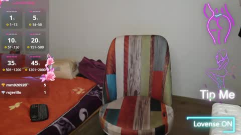 Snapshot of montserrat123 chatting on March 9, 10:30 am Monse online show from March 9, 10:30 am