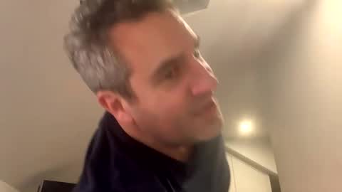 Monty G online show from December 4, 11:41 pm