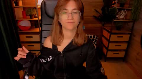 Katrin online show from October 7, 8:38 pm