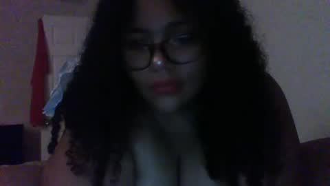 moon_264 online show from May 18, 4:07 am