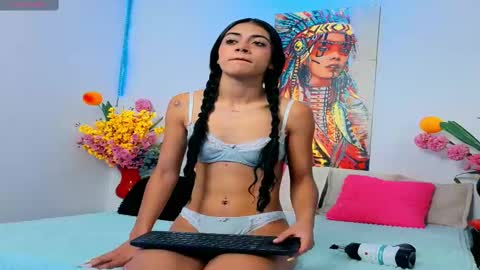 Moon online show from October 1, 7:57 pm