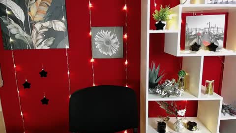 Snapshot of moon_foxy_ chatting on December 8, 5:11 pm Diana online show from December 8, 5:11 pm