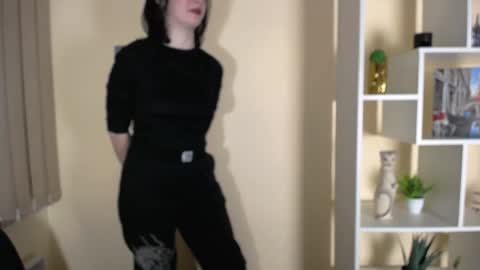 Snapshot of moon_foxy_ chatting on December 3, 12:55 pm Diana online show from December 3, 12:55 pm