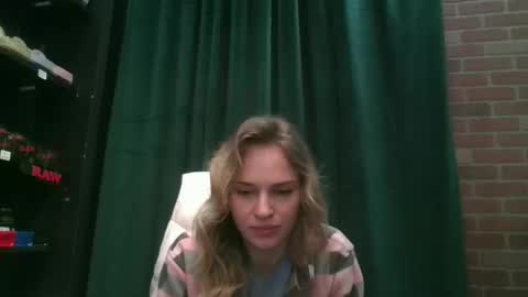 moon_light_girl online show from February 28, 5:04 pm