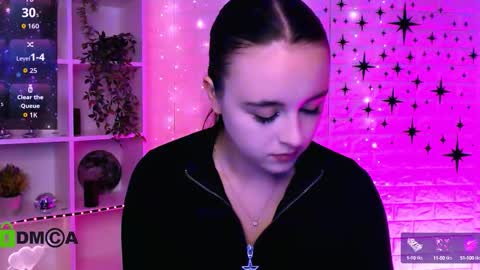 Snapshot of moon_sana chatting on October 15, 1:34 pm moon_sana online show from October 15, 1:34 pm