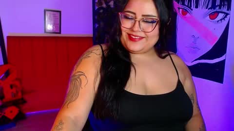 moon_sunflowers online show from October 8, 3:56 am