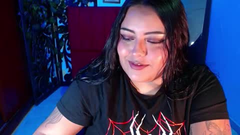 moon_sunflowers online show from November 5, 4:03 am