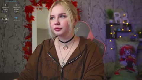 Emilia online show from October 10, 8:09 am