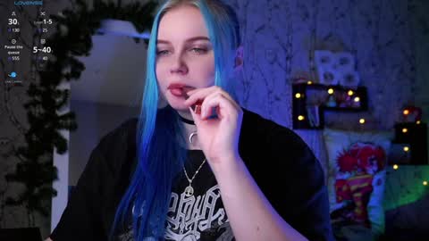 Emilia online show from January 20, 1:11 pm