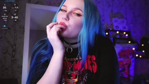 Emilia online show from January 31, 12:07 pm
