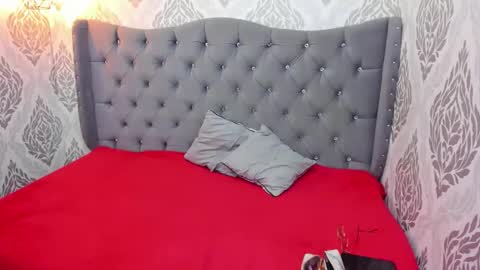 Charlotte online show from January 14, 7:00 pm