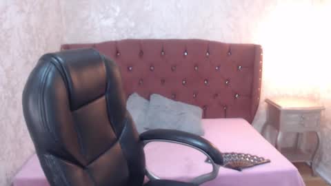 Charlotte online show from February 15, 12:04 am