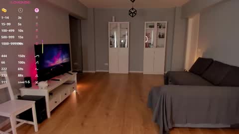 Anna online show from February 12, 7:45 am